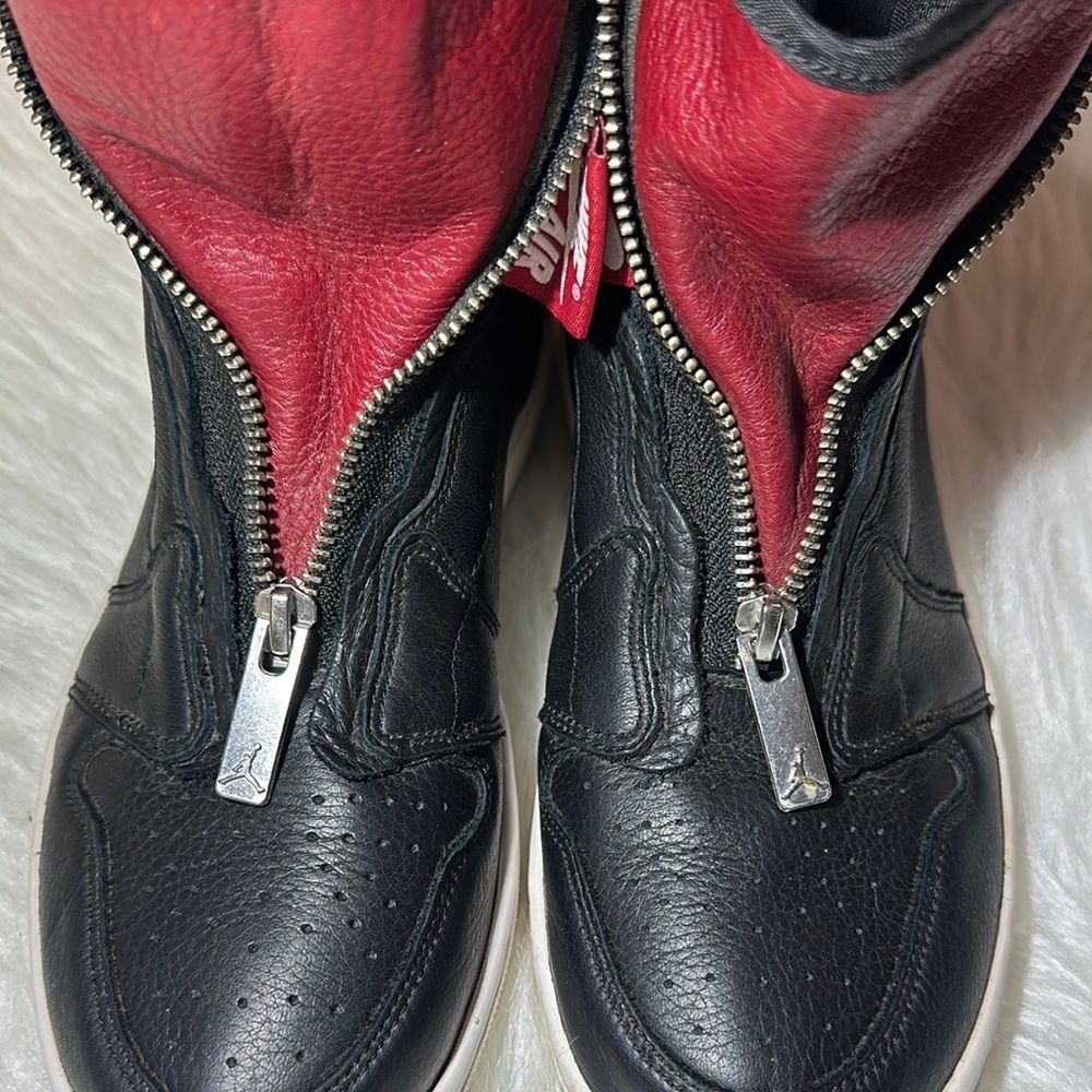 Nike Black and White AirJordan Retro zip - Picture 6 of 12
